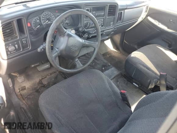 2002 Chevrolet Silverado 1500 LT with VIN 1GCEC19T52Z179053, listed as a Copart auction lot 82237445 with 164,190 mi miles and Salvage title. Bid and sale history available at DreamBid. Image 8.