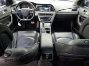 ✅ 2015 Hyundai Sonata Sport • VIN: 5NPE34AB2FH252901 • Lot: 56576315. Wystawiony na Copart z przebiegiem 109 064 mil. Bezpłatny archiwum sprzedaży aukcyjnych z USA i szczegółowy raport historii pojazdu na DreamBid. Zdjęcie 8.