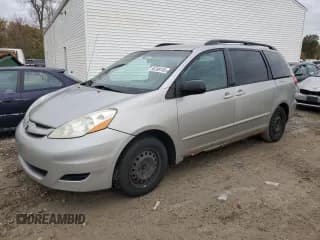 ✅ 2009 Toyota Sienna LE • VIN: 5TDZK23C79S272185 • Lot: 90288145. Listed on Copart with 272,534 mi. Free auction sales archive from the USA and detailed vehicle history report at DreamBid. Image 1.