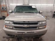 ✅ 2003 Chevrolet Tahoe LS • VIN: 1GNEK13ZX3J296716 • Lot: 42719976. Wystawiony na IAAI z przebiegiem 229 391 mil. Bezpłatny archiwum sprzedaży aukcyjnych z USA i szczegółowy raport historii pojazdu na DreamBid. Zdjęcie 12.