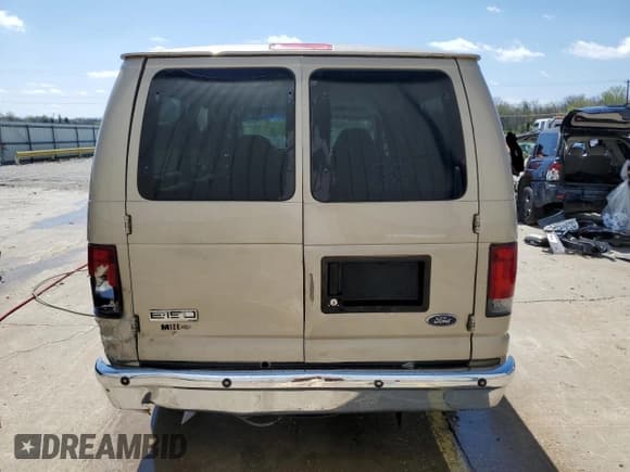 ✅ 2008 Ford Econoline Passenger XL • VIN: 1FMNE11L48DA80599 • Lot: 52532405. Listed on Copart with 263,848 mi. Free auction sales archive from the USA and detailed vehicle history report at DreamBid. Image 6.