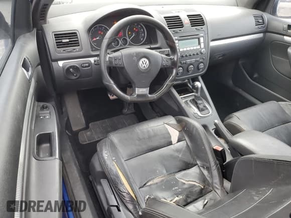 ✅ 2008 Volkswagen R32 • VIN: WVWKC71K28W053445 • Lot: 47769805. Wystawiony na Copart z przebiegiem 122 639 mil. Bezpłatny archiwum sprzedaży aukcyjnych z USA i szczegółowy raport historii pojazdu na DreamBid. Zdjęcie 8.