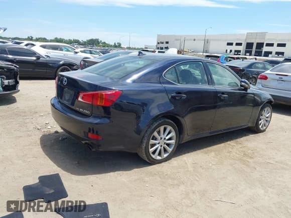 ✅ 2010 Lexus IS 250 • VIN: JTHCF5C28A5037757 • Lot: 42826319. Wystawiony na IAAI z przebiegiem 161 234 mil. Bezpłatny archiwum sprzedaży aukcyjnych z USA i szczegółowy raport historii pojazdu na DreamBid. Zdjęcie 4.