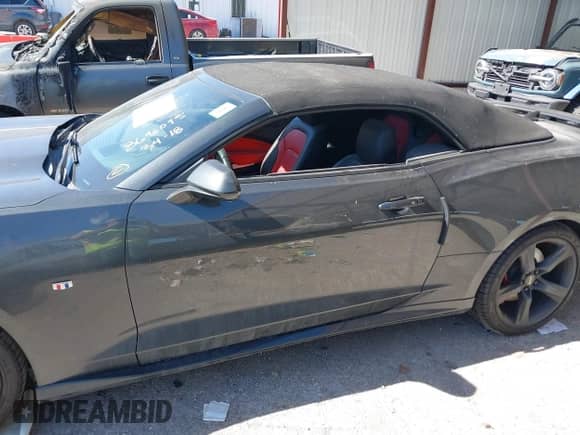 2017 Chevrolet Camaro 2SS z VIN 1G1FH3D76H0122250, wystawiony jako IAAI lot #43434570 z przebiegiem 70 150 mil mil oraz . Historia ofert i sprzedaży dostępna na DreamBid. Obrazek 13.