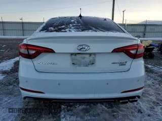 ✅ 2015 Hyundai Sonata Sport • VIN: 5NPE34AB1FH256079 • Lot: 70612652. Listed on Copart with 97,834 mi. Free auction sales archive from the USA and detailed vehicle history report at DreamBid. Image 6.