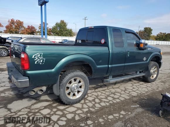 ✅ 2011 Ford F-350 XL • VIN: 1FT8X3BT6BEC89706 • Lot: 76205564. Listed on Copart with 196,364 mi. Free auction sales archive from the USA and detailed vehicle history report at DreamBid. Image 3.