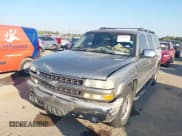✅ 2003 Chevrolet Suburban Z71 • VIN: 3GNFK16ZX3G265242 • Lot: 43476969. Wystawiony na IAAI z przebiegiem 225 973 mil. Bezpłatny archiwum sprzedaży aukcyjnych z USA i szczegółowy raport historii pojazdu na DreamBid. Zdjęcie 2.