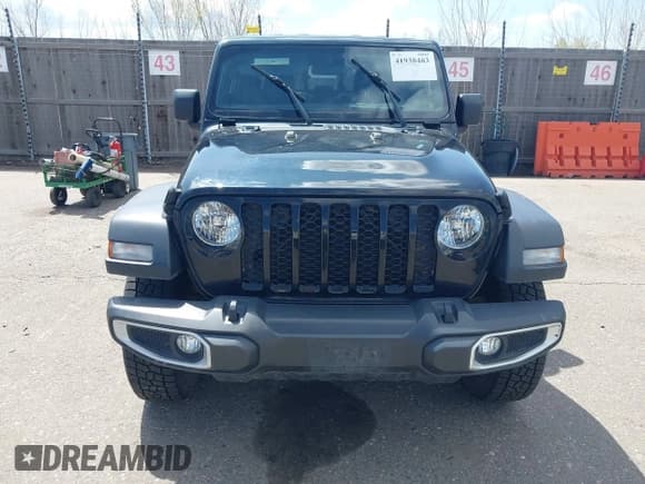 ✅ 2023 Jeep Gladiator Willys • VIN: 1C6HJTAG8PL532867 • Lot: 41938483. Wystawiony na IAAI z przebiegiem 54 867 mil. Bezpłatny archiwum sprzedaży aukcyjnych z USA i szczegółowy raport historii pojazdu na DreamBid. Zdjęcie 12.