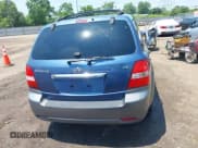 ✅ 2007 Kia Sorento LX • VIN: KNDJD736775665931 • Lot: 42471301. Listed on IAAI with 119,870 mi. Free auction sales archive from the USA and detailed vehicle history report at DreamBid. Image 16.