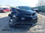 ✅ 2020 Mazda CX-30 Premium • VIN: 3MVDMBEM1LM128325 • Lot: 41933169. Wystawiony na IAAI z przebiegiem 33 876 mil. Bezpłatny archiwum sprzedaży aukcyjnych z USA i szczegółowy raport historii pojazdu na DreamBid. Zdjęcie 11.