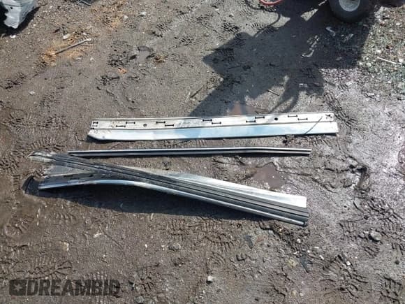 ✅ 1995 Buick LeSabre Limited • VIN: 1G4HR52L2SH493743 • Lot: 42527726. Listed on IAAI with 53,013 mi. Free auction sales archive from the USA and detailed vehicle history report at DreamBid. Image 12.