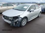 ✅ 2020 Toyota Corolla LE • VIN: JTDEPRAE6LJ031008 • Лот: 43727470. Опубликован ранее на IAAI с пробегом 121 245 миль. Бесплатный доступ к архиву аукционных продаж из США и подробный отчёт об истории автомобиля на DreamBid. Изображение 2.