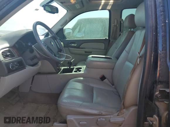 2009 Chevrolet Tahoe с VIN 1GNFC135X9R108429, выставлен на аукционе Copart как лот 68691115 с пробегом 226 237 миль миль и Чистый • Clean title. История ставок и продаж доступна на DreamBid. Изображение 7.