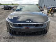 ✅ 2025 Kia K4 GT-Line • VIN: 3KPFW4DE6SE150808 • Lot: 65507405. Wystawiony na Copart z przebiegiem 963 mil. Bezpłatny archiwum sprzedaży aukcyjnych z USA i szczegółowy raport historii pojazdu na DreamBid. Zdjęcie 5.