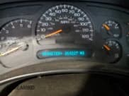 ✅ 2004 Chevrolet Silverado 1500 LS • VIN: 2GCEK13T141425684 • Lot: 57147275. Wystawiony na Copart z przebiegiem 269 227 mil. Bezpłatny archiwum sprzedaży aukcyjnych z USA i szczegółowy raport historii pojazdu na DreamBid. Zdjęcie 9.