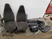 ✅ 2024 GMC Savana Cargo • VIN: 1GTW7AFP0R1164209 • Lot: 46700295. Wystawiony na Copart z przebiegiem Nie podano. Bezpłatny archiwum sprzedaży aukcyjnych z USA i szczegółowy raport historii pojazdu na DreamBid. Zdjęcie 13.