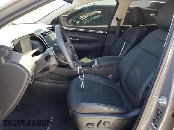 ✅ 2024 Hyundai Tucson SEL • VIN: 5NMJF3DE8RH360740 • Lot: 67673624. Wystawiony na Copart z przebiegiem 6 111 mil. Bezpłatny archiwum sprzedaży aukcyjnych z USA i szczegółowy raport historii pojazdu na DreamBid. Zdjęcie 7.