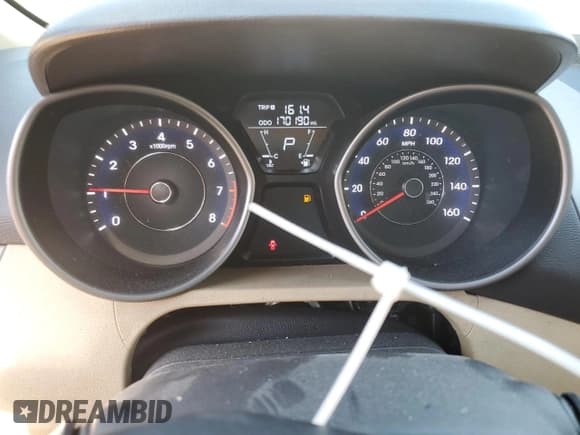 ✅ 2013 Hyundai Elantra GLS • VIN: 5NPDH4AE9DH217700 • Lot: 66706275. Listed on Copart with 170,190 mi. Free auction sales archive from the USA and detailed vehicle history report at DreamBid. Image 9.