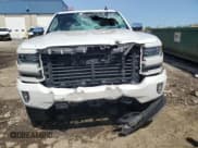 ✅ 2018 Chevrolet Silverado 1500 LTZ • VIN: 3GCUKSEJ7JG251071 • Lot: 54861685. Wystawiony na Copart z przebiegiem 123 157 mil. Bezpłatny archiwum sprzedaży aukcyjnych z USA i szczegółowy raport historii pojazdu na DreamBid. Zdjęcie 5.