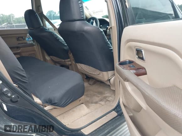 ✅ 2004 Honda Pilot EX • VIN: 2HKYF18724H598464 • Lot: 42434029. Listed on IAAI with 304,421 mi. Free auction sales archive from the USA and detailed vehicle history report at DreamBid. Image 8.