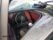 ✅ 1999 GMC Suburban • VIN: 1GKFK16RXXJ734234 • Лот: 74974834. Опубликован ранее на Copart с пробегом Не указан. Бесплатный доступ к архиву аукционных продаж из США и подробный отчёт об истории автомобиля на DreamBid. Изображение 7.