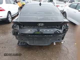 ✅ 2024 Hyundai Elantra SE • VIN: KMHLL4DG7RU849692 • Lot: 42572828. Listed on IAAI with 10,110 mi miles. Access the free auction sales archive from the USA and view a detailed vehicle history report at DreamBid. Image 6.