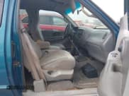 ✅ 2000 Ford F-150 XL • VIN: 1FTZX1722YNB23944 • Лот: 42618183. Опубликован ранее на IAAI с пробегом 223 986 миль. Бесплатный доступ к архиву аукционных продаж из США и подробный отчёт об истории автомобиля на DreamBid. Изображение 5.