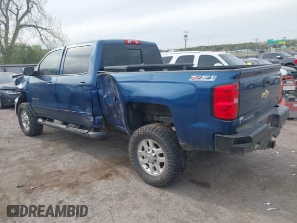 ✅ 2015 Chevrolet Silverado 2500HD LT • VIN: 1GC1KVE87FF564213 • Lot: 41987148. Listed on IAAI with 271,822 mi. Free auction sales archive from the USA and detailed vehicle history report at DreamBid. Image 14.