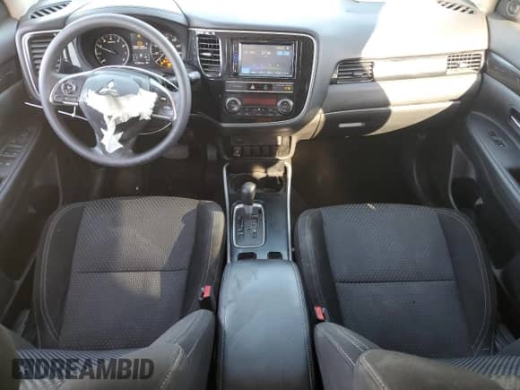 2019 Mitsubishi Outlander ES с VIN JA4AD2A33KZ026291, выставлен на аукционе Copart как лот 85344125 с пробегом 147 864 миль миль и Списание • Salvage title. История ставок и продаж доступна на DreamBid. Изображение 8.