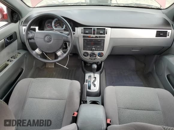 ✅ 2008 Suzuki Forenza • VIN: KL5JD56Z28K929494 • Lot: 84275715. Listed on Copart with 195,758 mi. Free auction sales archive from the USA and detailed vehicle history report at DreamBid. Image 8.