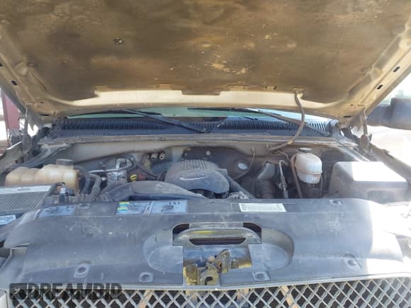 ✅ 2003 Chevrolet Silverado 2500HD LS • VIN: 1GCHC29U13E353706 • Lot: 42398034. Wystawiony na IAAI z przebiegiem 205 065 mil. Bezpłatny archiwum sprzedaży aukcyjnych z USA i szczegółowy raport historii pojazdu na DreamBid. Zdjęcie 10.