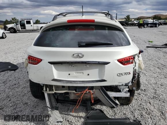 ✅ 2016 Infiniti QX70 • VIN: JN8CS1MW3GM750141 • Lot: 81958985. Wystawiony na Copart z przebiegiem 72 165 mil. Bezpłatny archiwum sprzedaży aukcyjnych z USA i szczegółowy raport historii pojazdu na DreamBid. Zdjęcie 6.