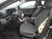 ✅ 2025 Kia K4 LXS • VIN: 3KPFT4DE3SE055082 • Lot: 92074185. Wystawiony na Copart z przebiegiem 26 996 mil. Bezpłatny archiwum sprzedaży aukcyjnych z USA i szczegółowy raport historii pojazdu na DreamBid. Zdjęcie 7.