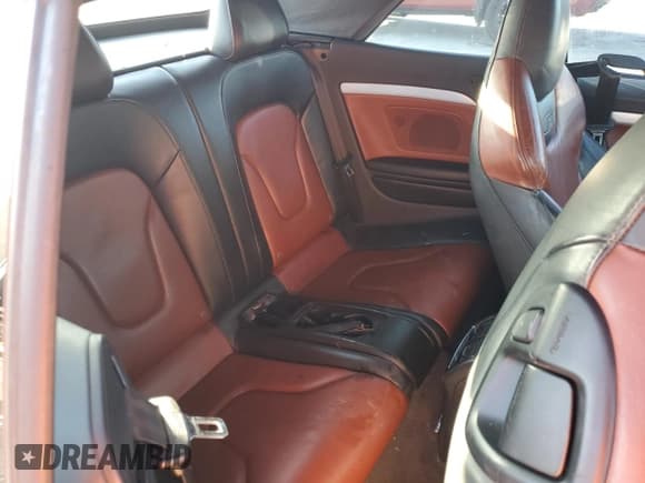 ✅ 2010 Audi S5 Premium Plus • VIN: WAUCGAFH7AN012868 • Лот: 49421795. Опубликован ранее на Copart с пробегом 208 537 миль. Бесплатный доступ к архиву аукционных продаж из США и подробный отчёт об истории автомобиля на DreamBid. Изображение 10.