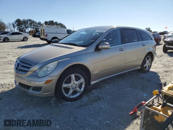 ✅ 2007 Mercedes-Benz R 3.5L • VIN: 4JGCB65E97A052371 • Lot: 89096265. Listed on Copart with 134,375 mi. Free auction sales archive from the USA and detailed vehicle history report at DreamBid. Image 1.