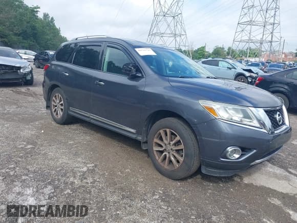 ✅ 2014 Nissan Pathfinder SV • VIN: 5N1AR2MM6EC650715 • Lot: 42716719. Listed on IAAI with 238,036 mi. Free auction sales archive from the USA and detailed vehicle history report at DreamBid. Image 1.