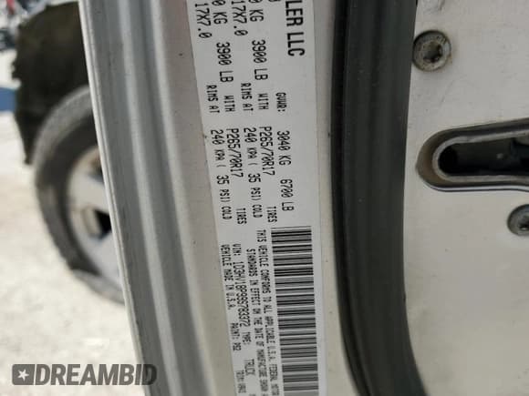 ✅ 2009 Dodge 1500 SLT • VIN: 1D3HV18P99S783372 • Lot: 49167975. Wystawiony na Copart z przebiegiem 188 171 mil. Bezpłatny archiwum sprzedaży aukcyjnych z USA i szczegółowy raport historii pojazdu na DreamBid. Zdjęcie 13.