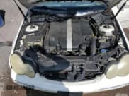 ✅ 2002 Mercedes-Benz C 230/260/280/320 • VIN: WDBRF61JX2F179680 • Лот: 71667105. Опубликован ранее на Copart с пробегом 171 431 миль. Бесплатный доступ к архиву аукционных продаж из США и подробный отчёт об истории автомобиля на DreamBid. Изображение 11.