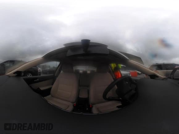 ✅ 2014 Volkswagen Jetta TDI w/Premium/Nav • VIN: 3VWLL7AJ4EM383351 • Lot: 42424074. Listed on IAAI with 66,824 mi. Free auction sales archive from the USA and detailed vehicle history report at DreamBid. Image 20.