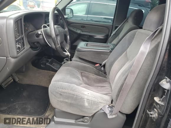 ✅ 2003 Chevrolet Silverado 1500 LS • VIN: 2GCEC19VX31402540 • Lot: 92930845. Listed on Copart with 241,798 mi. Free auction sales archive from the USA and detailed vehicle history report at DreamBid. Image 7.