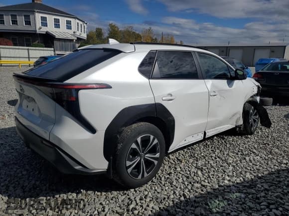 ✅ 2023 Toyota bZ4X XLE • VIN: JTMABACA3PA015184 • Lot: 86108165. Listed on Copart with 15,501 mi. Free auction sales archive from the USA and detailed vehicle history report at DreamBid. Image 3.