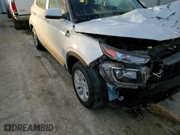 ✅ 2021 Hyundai Venue SE • VIN: KMHRB8A38MU066590 • Lot: 81323464. Listed on Copart with 81,328 mi. Free auction sales archive from the USA and detailed vehicle history report at DreamBid. Image 11.
