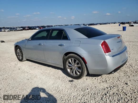 ✅ 2020 Chrysler 300 Limited • VIN: 2C3CCAKG5LH124497 • Лот: 70770384. Опубликован ранее на Copart с пробегом 93 279 миль. Бесплатный доступ к архиву аукционных продаж из США и подробный отчёт об истории автомобиля на DreamBid. Изображение 2.