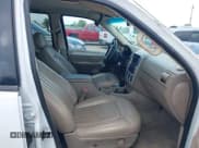 ✅ 2002 Mercury Mountaineer • VIN: 4M2ZU66E72ZJ21747 • Lot: 42656153. Listed on IAAI with 196,835 mi. Free auction sales archive from the USA and detailed vehicle history report at DreamBid. Image 5.