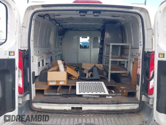 ✅ 2017 Ford Transit • VIN: 1FTYR2ZM2HKA00916 • Лот: 43513268. Опубликован ранее на IAAI с пробегом 185 274 миль. Бесплатный доступ к архиву аукционных продаж из США и подробный отчёт об истории автомобиля на DreamBid. Изображение 8.