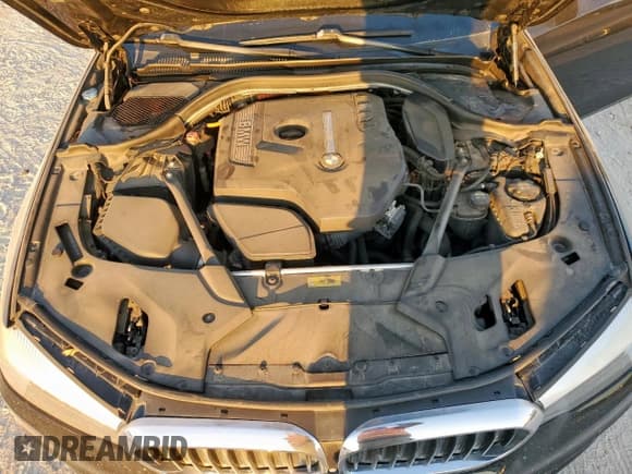 ✅ 2018 BMW 5 Series 530e • VIN: WBAJA9C51JG623114 • Lot: 82442595. Wystawiony na Copart z przebiegiem 105 327 mil. Bezpłatny archiwum sprzedaży aukcyjnych z USA i szczegółowy raport historii pojazdu na DreamBid. Zdjęcie 11.