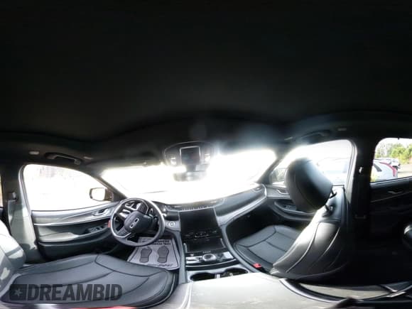 ✅ 2025 Jeep Grand Cherokee Limited • VIN: 1C4RJHBG6S8728326 • Lot: 43097342. Listed on IAAI with 134 mi. Free auction sales archive from the USA and detailed vehicle history report at DreamBid. Image 19.