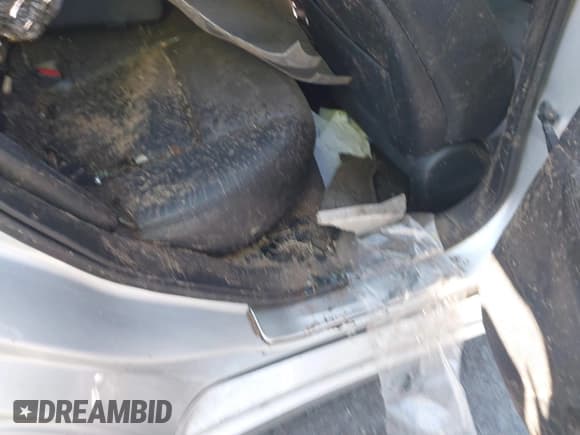 ✅ 2014 Infiniti Q50 Premium • VIN: JN1BV7AP3EM692353 • Lot: 43485818. Wystawiony na IAAI z przebiegiem Nie podano. Bezpłatny archiwum sprzedaży aukcyjnych z USA i szczegółowy raport historii pojazdu na DreamBid. Zdjęcie 8.