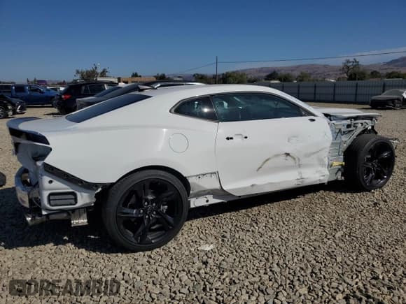 ✅ 2023 Chevrolet Camaro 1LS • VIN: 1G1FB1RX1P0151295 • Lot: 81244025. Wystawiony na Copart z przebiegiem 14 794 mil. Bezpłatny archiwum sprzedaży aukcyjnych z USA i szczegółowy raport historii pojazdu na DreamBid. Zdjęcie 3.