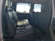 ✅ 2006 Chevrolet Silverado 2500HD Work Truck • VIN: 1GCHC23U56F170848 • Лот: 46299625. Опубликован ранее на Copart с пробегом 259 631 миль. Бесплатный доступ к архиву аукционных продаж из США и подробный отчёт об истории автомобиля на DreamBid. Изображение 10.